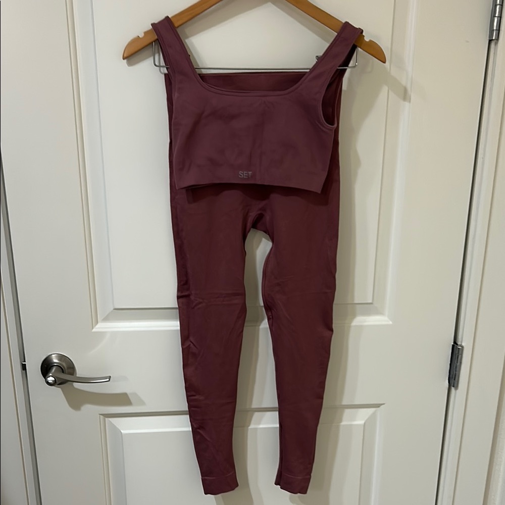 SET ACTIVE Mauve Leggings & Crop Tank